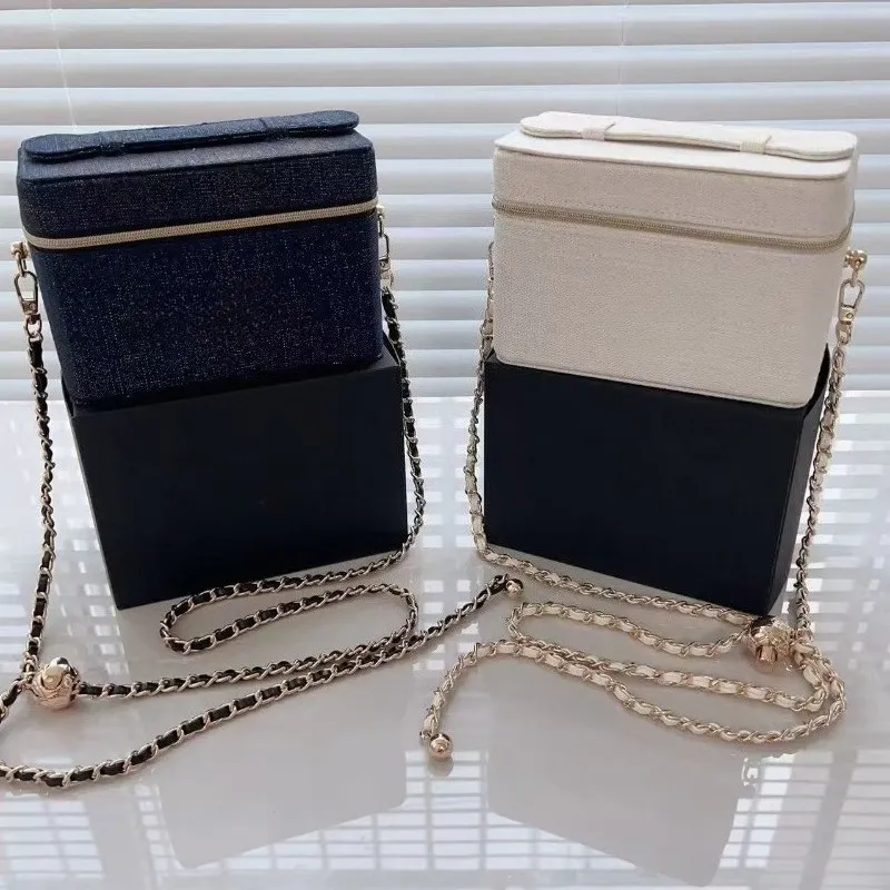Sac de maquillage édition limi - Luxury Bags Edit avis et prix