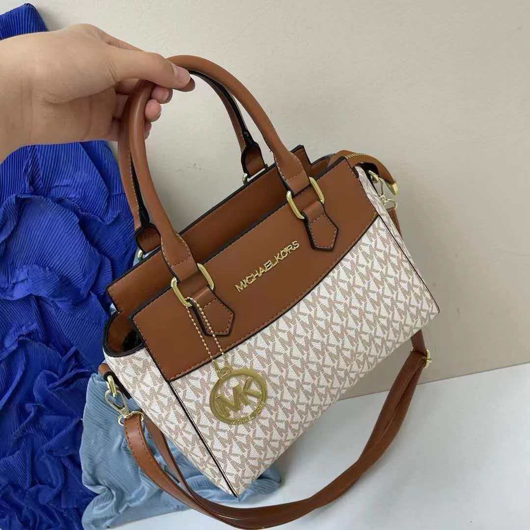 Sac fourre-tout Michael Kors d - Luxury Bags Michael Kors avis et prix
