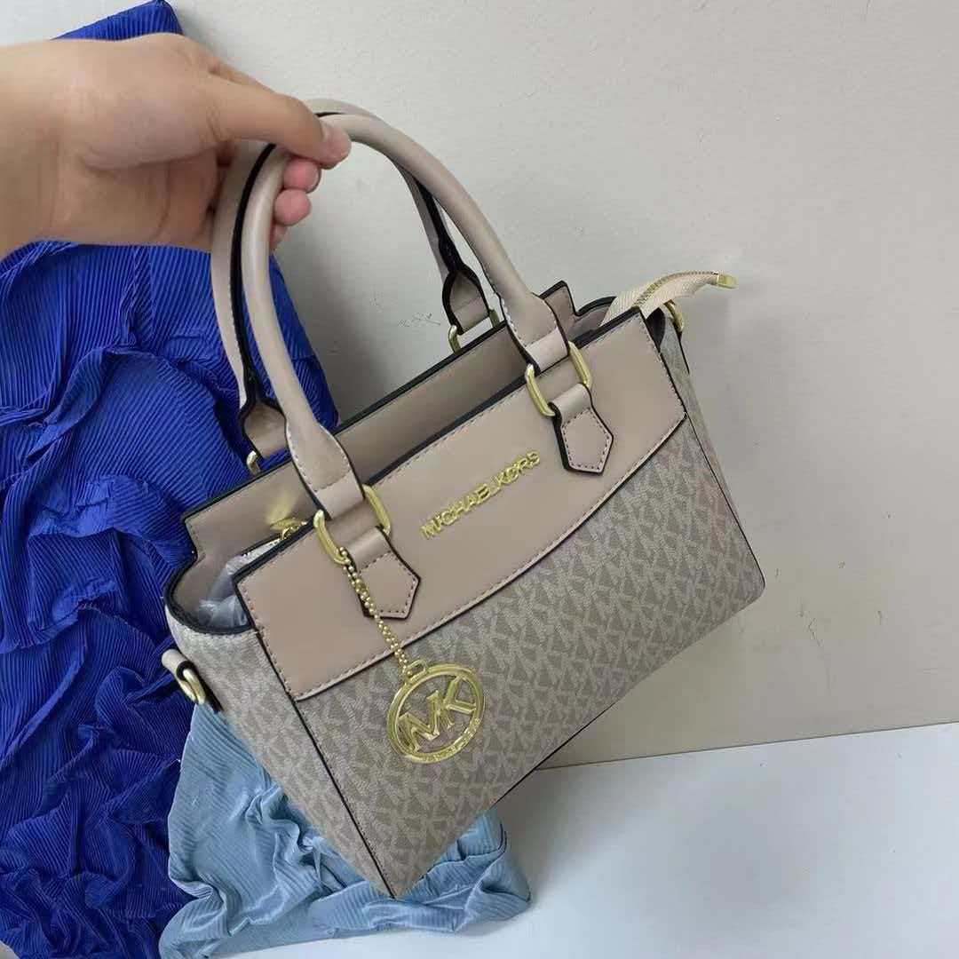 Sac fourre-tout Michael Kors d - Luxury Bags Michael Kors avis et prix