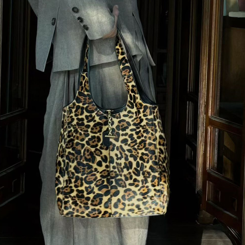Sacs seau en cuir véritable po - Luxury Bags 2026 avis et prix