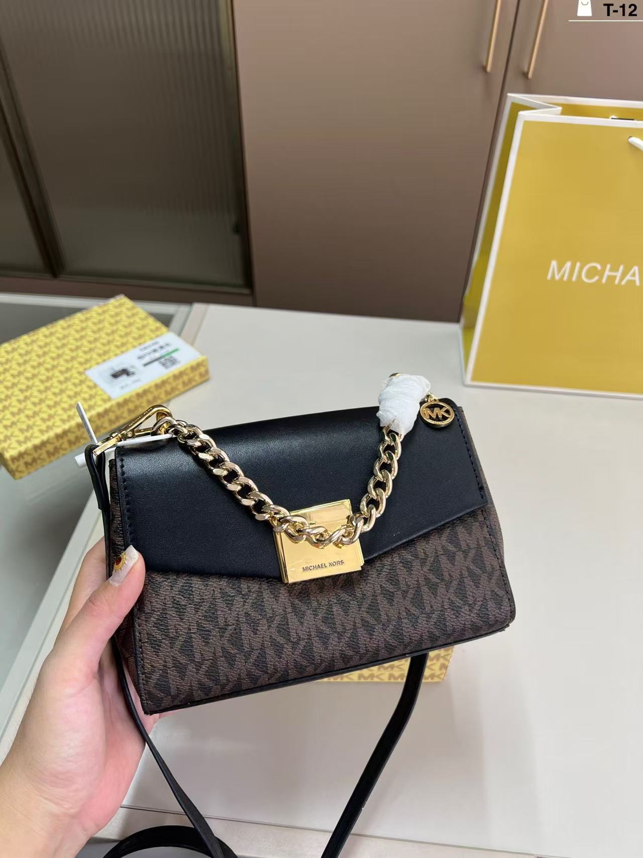 Sac à bandoulière de luxe pour - Luxury Bags Michael Kors avis et prix