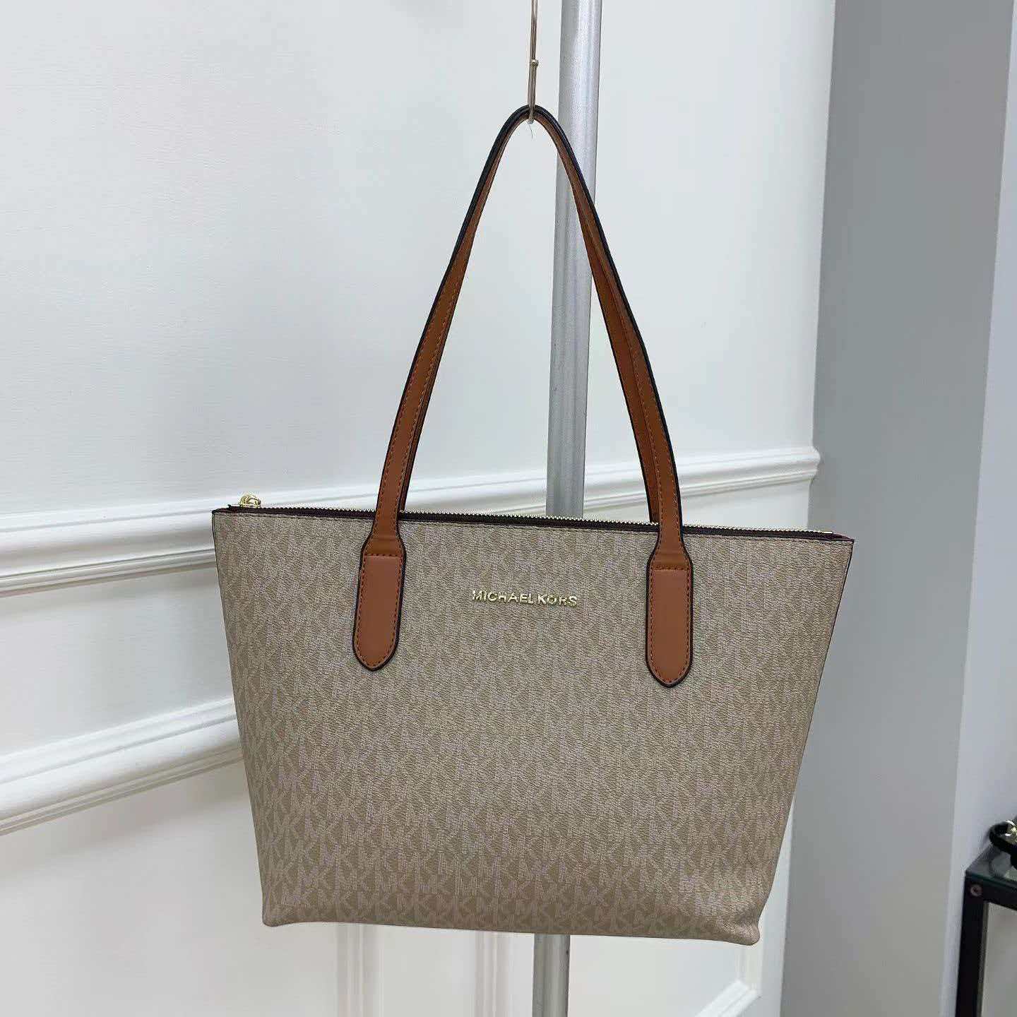Sac à bandoulière élégant pour - Luxury Bags Michael Kors avis et prix