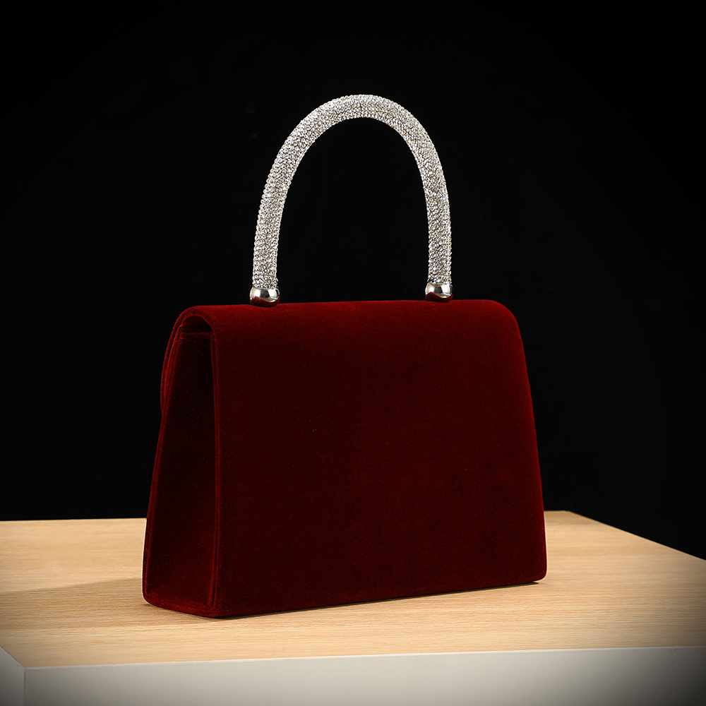 Nouveau sac à main en velours  - Luxury Bags Outlet avis et prix
